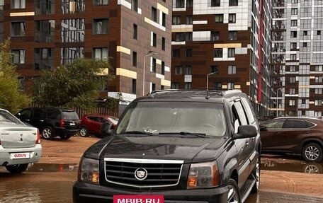 Cadillac Escalade II, 2003 год, 1 650 000 рублей, 4 фотография