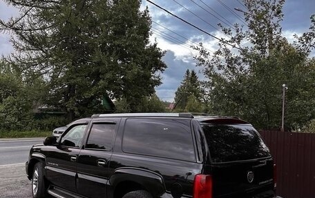 Cadillac Escalade II, 2003 год, 1 650 000 рублей, 2 фотография