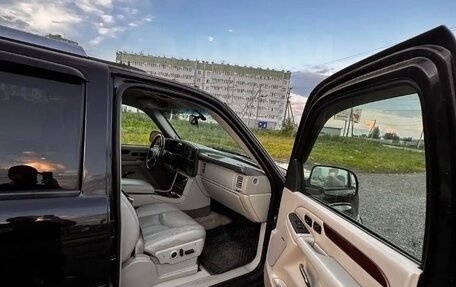 Cadillac Escalade II, 2003 год, 1 650 000 рублей, 8 фотография