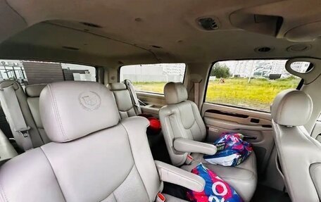 Cadillac Escalade II, 2003 год, 1 650 000 рублей, 12 фотография