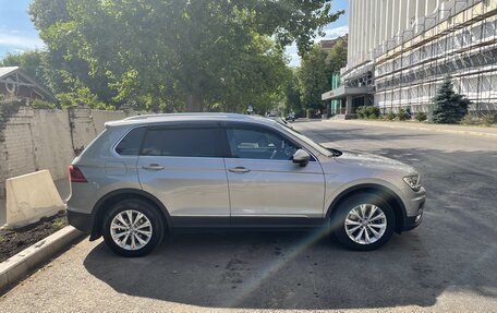 Volkswagen Tiguan II, 2017 год, 2 450 000 рублей, 3 фотография