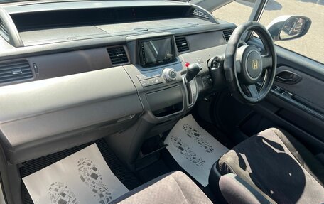 Honda Stepwgn III, 2007 год, 1 249 999 рублей, 13 фотография