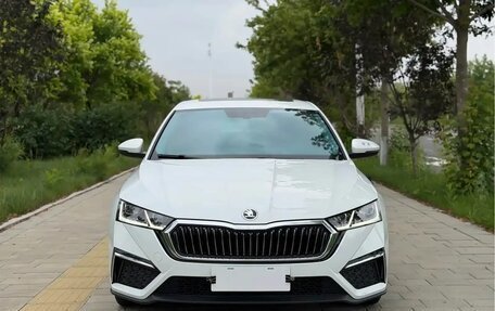 Skoda Octavia IV, 2023 год, 2 310 000 рублей, 2 фотография