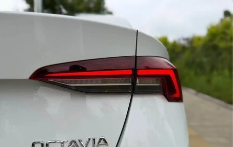 Skoda Octavia IV, 2023 год, 2 310 000 рублей, 15 фотография
