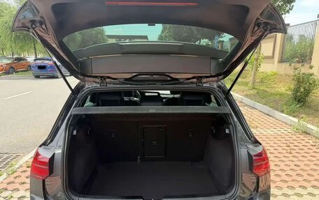 Volkswagen Golf VIII, 2023 год, 2 150 000 рублей, 15 фотография