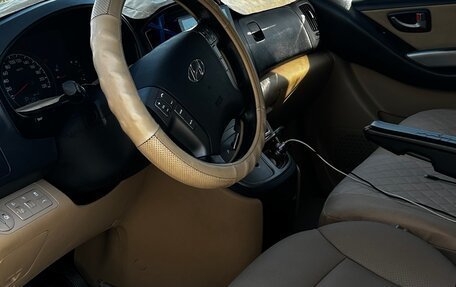 Hyundai Grand Starex Grand Starex I рестайлинг 2, 2016 год, 2 000 000 рублей, 5 фотография