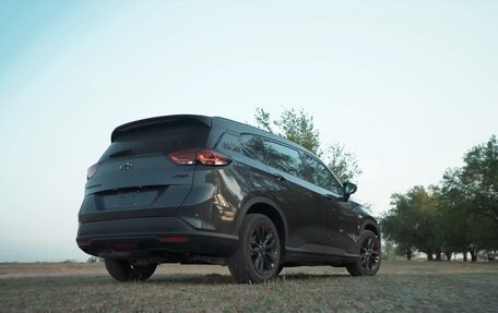 Chevrolet Orlando, 2022 год, 1 680 843 рублей, 3 фотография