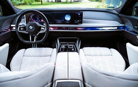 BMW 7 серия, 2025 год, 12 560 843 рублей, 13 фотография