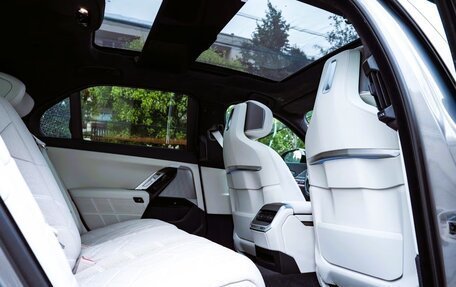 BMW 7 серия, 2025 год, 12 560 843 рублей, 24 фотография