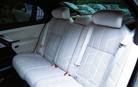 BMW 7 серия, 2025 год, 12 560 843 рублей, 26 фотография