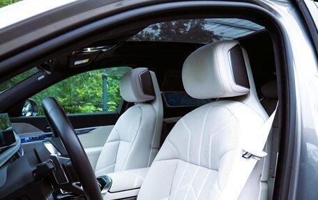 BMW 7 серия, 2025 год, 12 560 843 рублей, 30 фотография