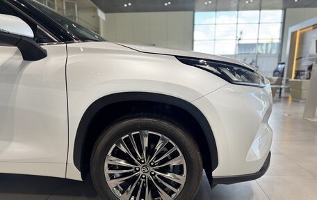 Toyota Highlander, 2026 год, 5 600 000 рублей, 5 фотография