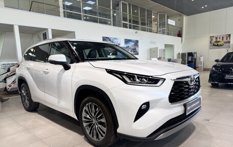Toyota Highlander, 2026 год, 5 600 000 рублей, 4 фотография