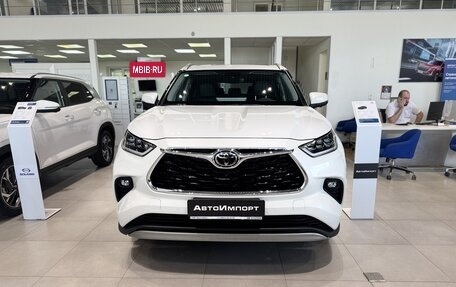 Toyota Highlander, 2026 год, 5 600 000 рублей, 2 фотография