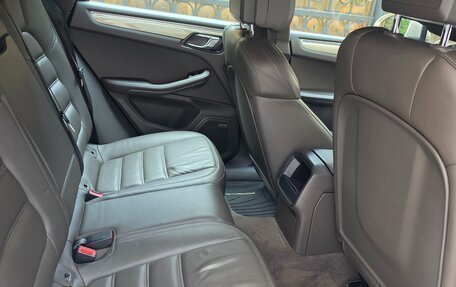 Porsche Macan I рестайлинг, 2015 год, 2 800 000 рублей, 14 фотография