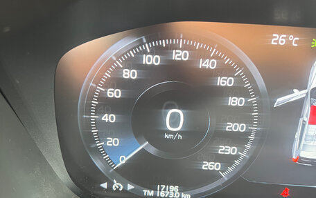 Volvo XC60 II, 2020 год, 4 500 000 рублей, 8 фотография
