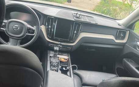 Volvo XC60 II, 2020 год, 4 500 000 рублей, 6 фотография