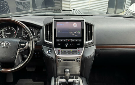 Toyota Land Cruiser 200, 2016 год, 5 490 000 рублей, 13 фотография