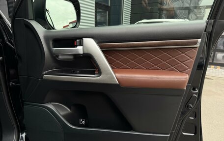 Toyota Land Cruiser 200, 2016 год, 5 490 000 рублей, 32 фотография