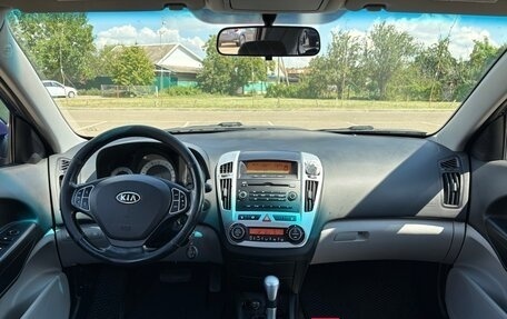 KIA cee'd I рестайлинг, 2009 год, 715 000 рублей, 11 фотография