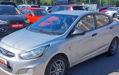 Hyundai Solaris II рестайлинг, 2012 год, 880 000 рублей, 1 фотография