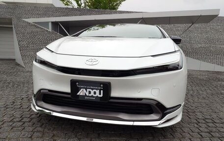 Toyota Prius IV XW50, 2024 год, 3 800 000 рублей, 6 фотография
