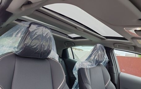 Toyota Prius IV XW50, 2024 год, 3 800 000 рублей, 13 фотография