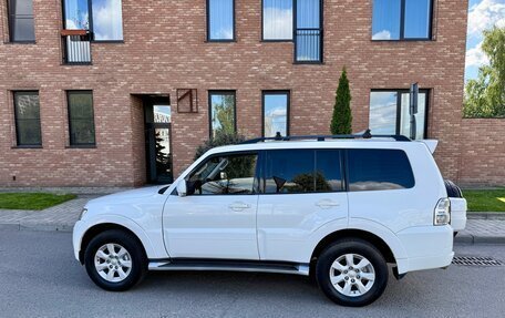 Mitsubishi Pajero IV, 2010 год, 1 585 000 рублей, 9 фотография