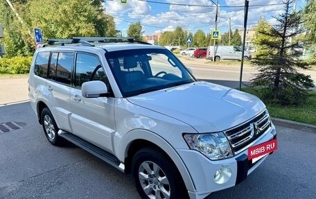 Mitsubishi Pajero IV, 2010 год, 1 585 000 рублей, 5 фотография