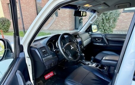 Mitsubishi Pajero IV, 2010 год, 1 585 000 рублей, 12 фотография