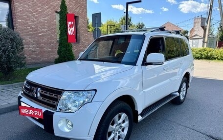 Mitsubishi Pajero IV, 2010 год, 1 585 000 рублей, 11 фотография