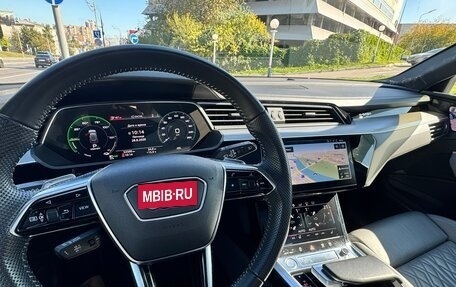 Audi e-tron I, 2020 год, 4 890 000 рублей, 6 фотография