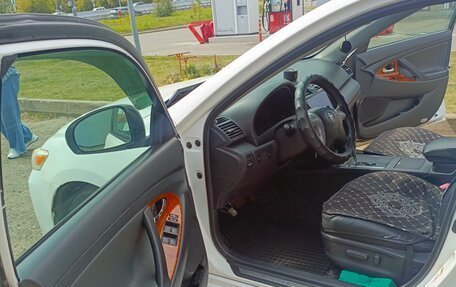Toyota Camry, 2009 год, 855 000 рублей, 14 фотография