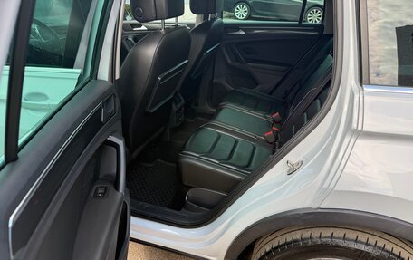 Volkswagen Tiguan II, 2019 год, 3 200 000 рублей, 12 фотография