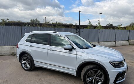 Volkswagen Tiguan II, 2019 год, 3 200 000 рублей, 3 фотография