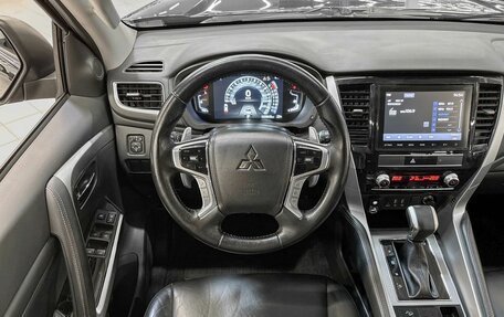 Mitsubishi Montero Sport, 2022 год, 3 659 000 рублей, 11 фотография