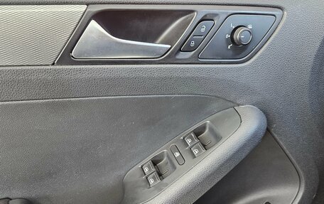 Volkswagen Jetta VI, 2015 год, 1 245 000 рублей, 14 фотография