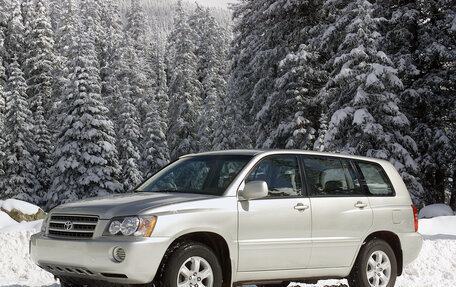 Toyota Highlander III, 2003 год, 850 000 рублей, 1 фотография