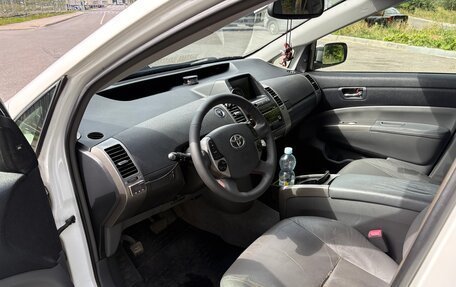Toyota Prius, 2007 год, 550 000 рублей, 8 фотография