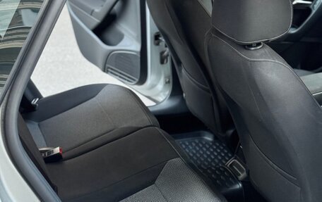 Volkswagen Polo VI (EU Market), 2017 год, 17 фотография