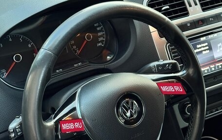 Volkswagen Polo VI (EU Market), 2017 год, 10 фотография