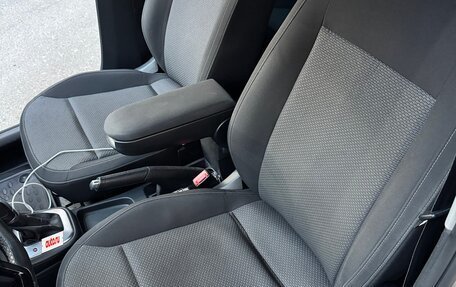Volkswagen Polo VI (EU Market), 2017 год, 19 фотография