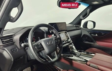 Lexus LX, 2025 год, 15 000 000 рублей, 25 фотография