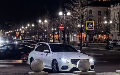 Mercedes-Benz E-Класс, 2017 год, 2 850 000 рублей, 13 фотография