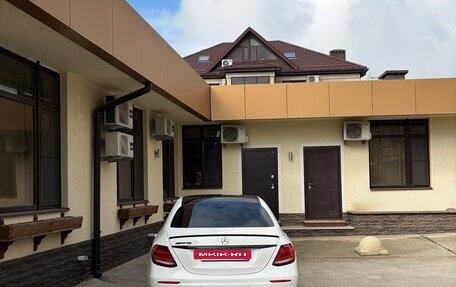 Mercedes-Benz E-Класс, 2017 год, 2 850 000 рублей, 18 фотография