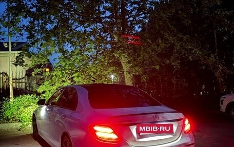 Mercedes-Benz E-Класс, 2017 год, 2 850 000 рублей, 15 фотография