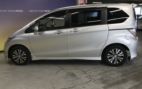 Honda Freed I, 2012 год, 850 000 рублей, 4 фотография