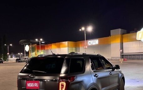 Ford Explorer VI, 2012 год, 1 800 000 рублей, 7 фотография