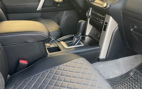 Toyota Land Cruiser Prado 150 рестайлинг 2, 2012 год, 3 500 000 рублей, 8 фотография