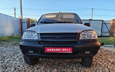 Chevrolet Niva I рестайлинг, 2004 год, 310 000 рублей, 1 фотография